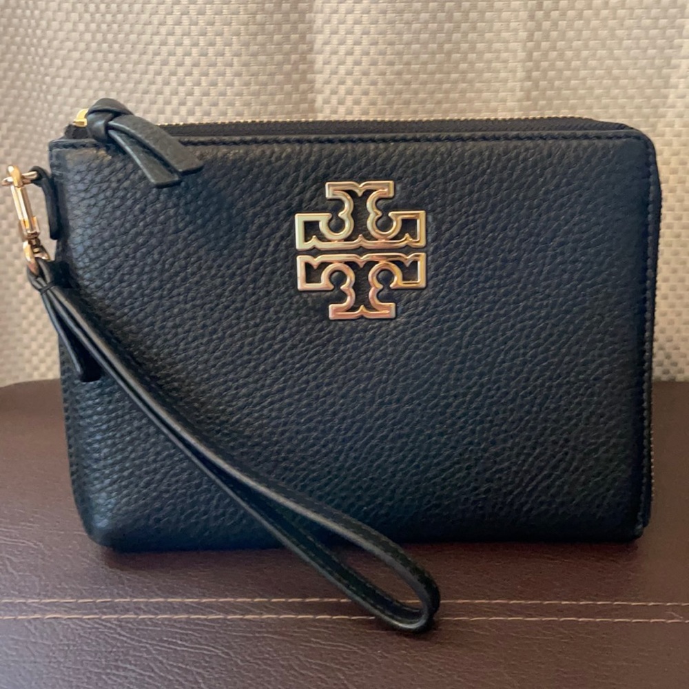Tory Burch Large Zip Leather Wristlet